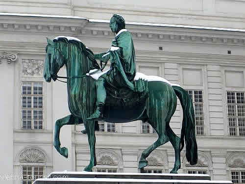 equestrian statues